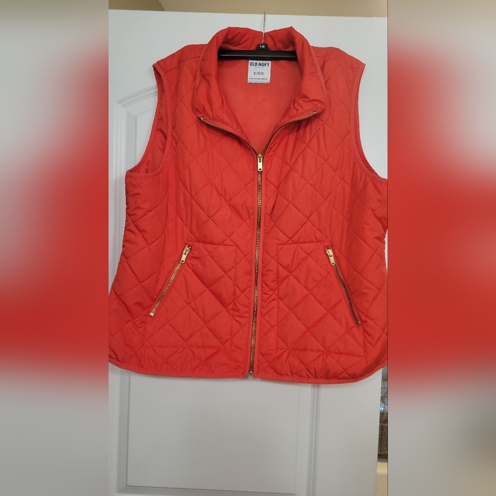 Old Navy Women's Quilted Red Vest